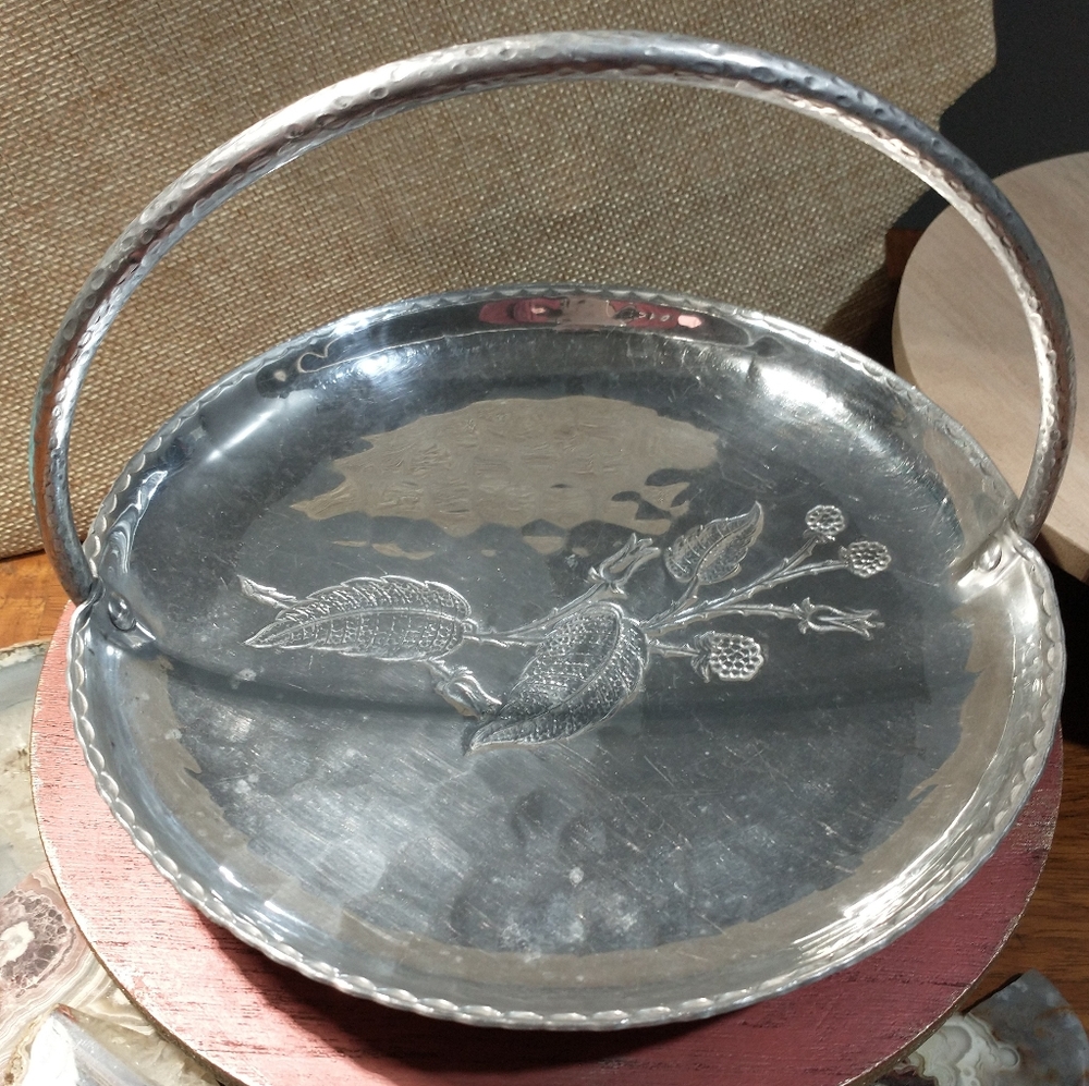 Farberware Aluminum Vntage Tray Serving Hand-Wrought Handle Hammerd Metal Etched